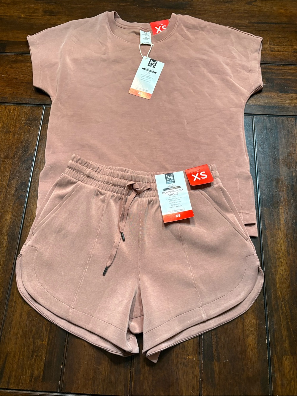 Women’s Soft Cozy Fall Lounge Set - Tee & Dolphin Hem Shorts (Size XS)